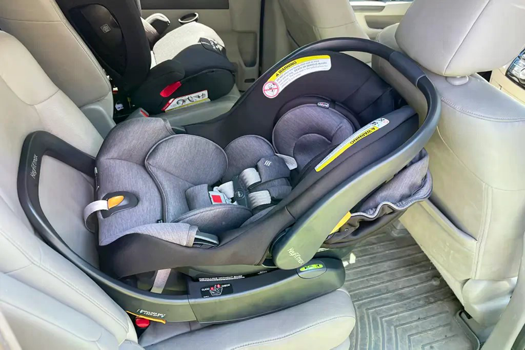 Lo ngại ô tô 'trượt đăng kiểm’ vì thiếu ghế trẻ em - Ảnh 2