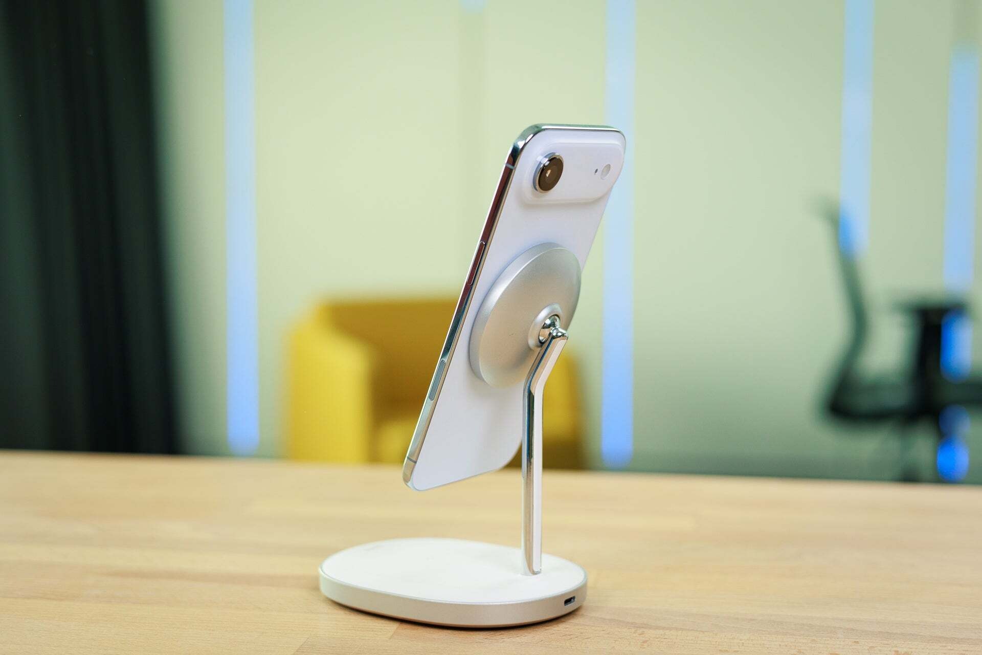 iPhone 17 Pro Max quá mềm - Ảnh 3