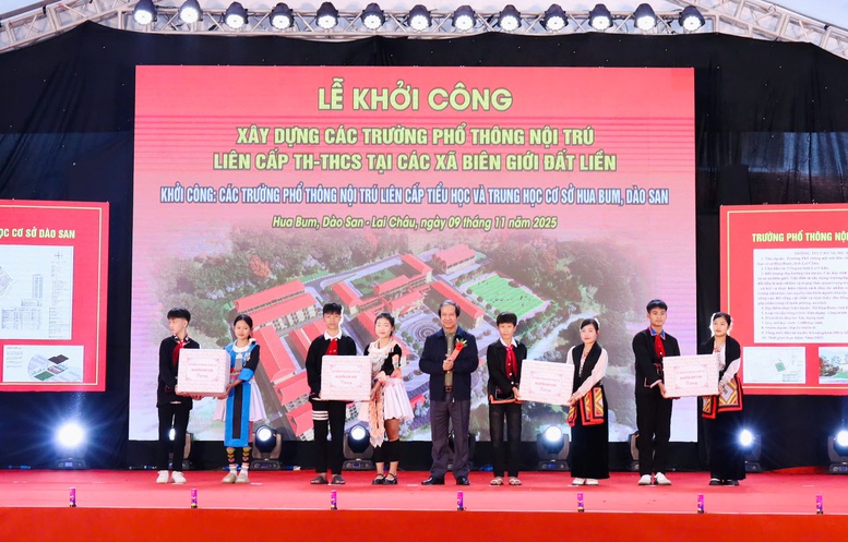 TỔNG THUẬT: Khởi công xây dựng các trường phổ thông nội trú tại các xã biên giới đất liền - Ảnh 29