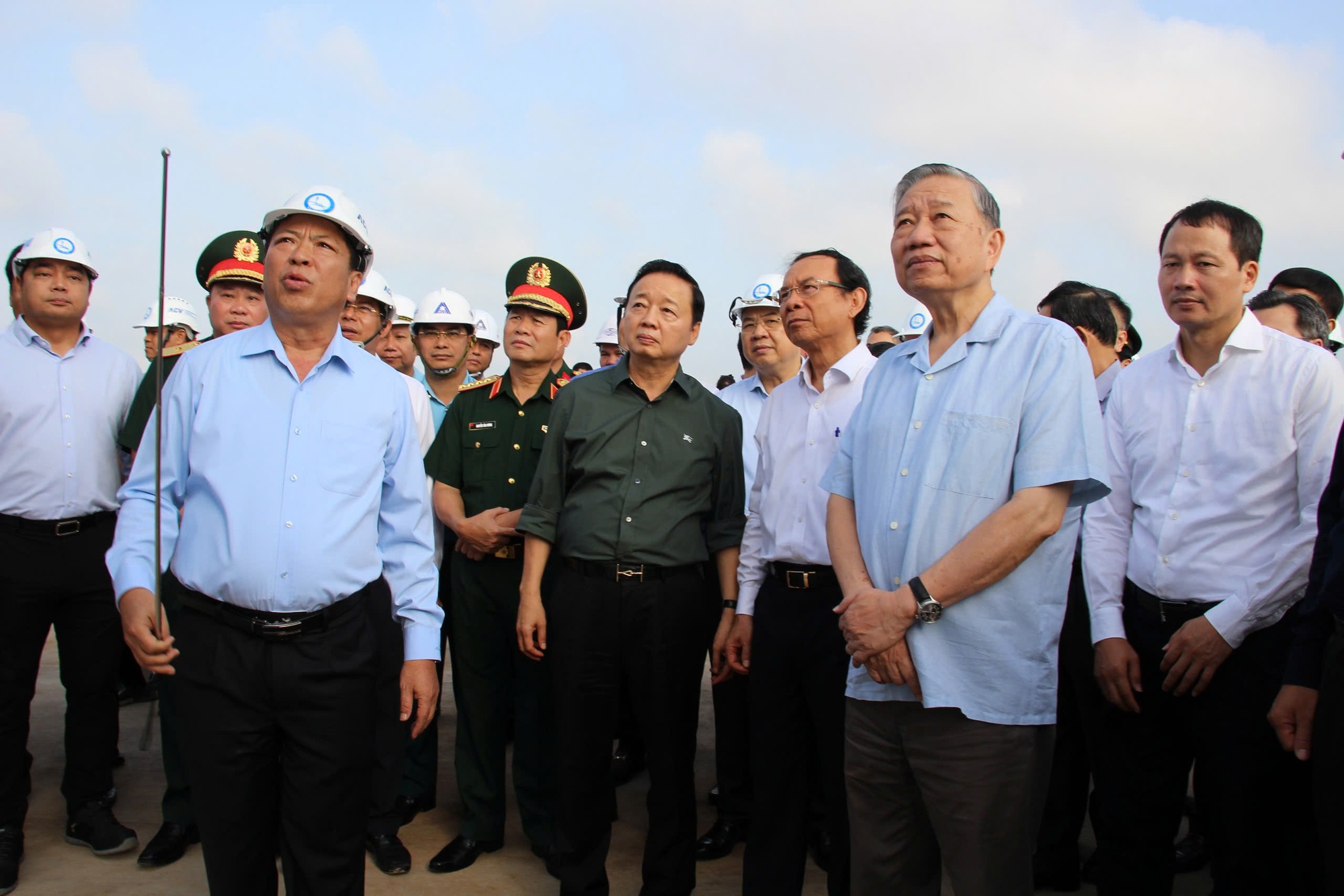 Tổng Bí thư Tô Lâm kiểm tra dự án sân bay Long Thành - Ảnh 2