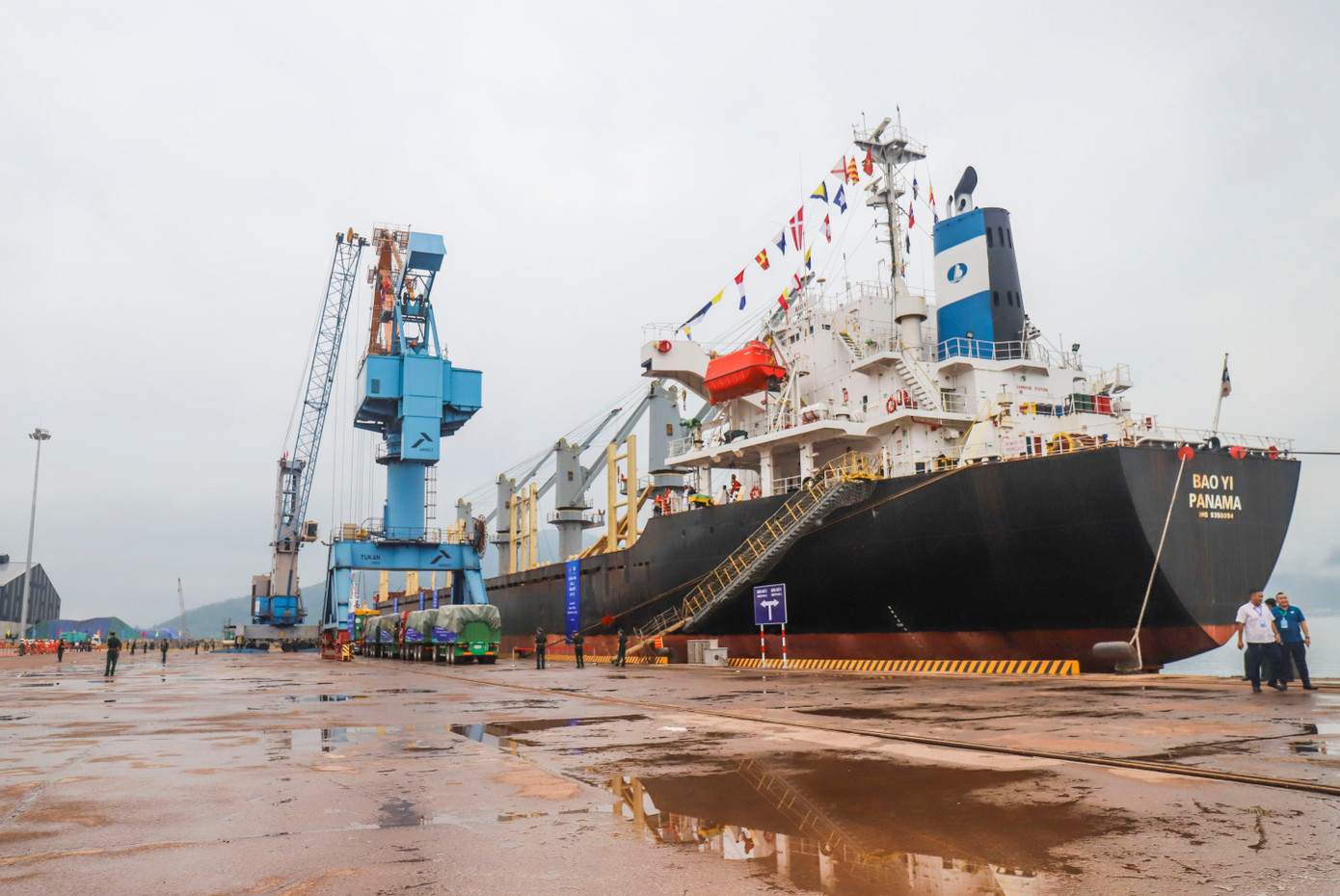 Thăm Khu kinh tế thu hút đầu tư hơn 19 tỷ USD của Việt Nam, lãnh đạo Lào ấn tượng vì điều gì? - Ảnh 3