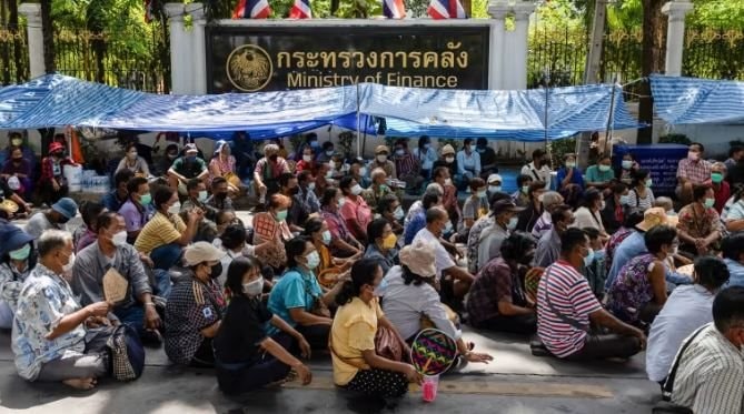 Thái Lan chứng kiến tỷ lệ nợ hộ gia đình cao chưa từng có - Ảnh 1