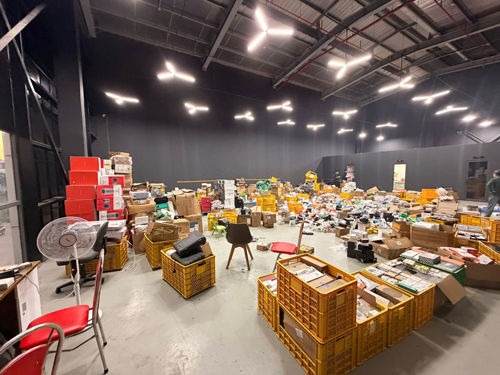 Gia tăng "boom" hàng - Ảnh 1