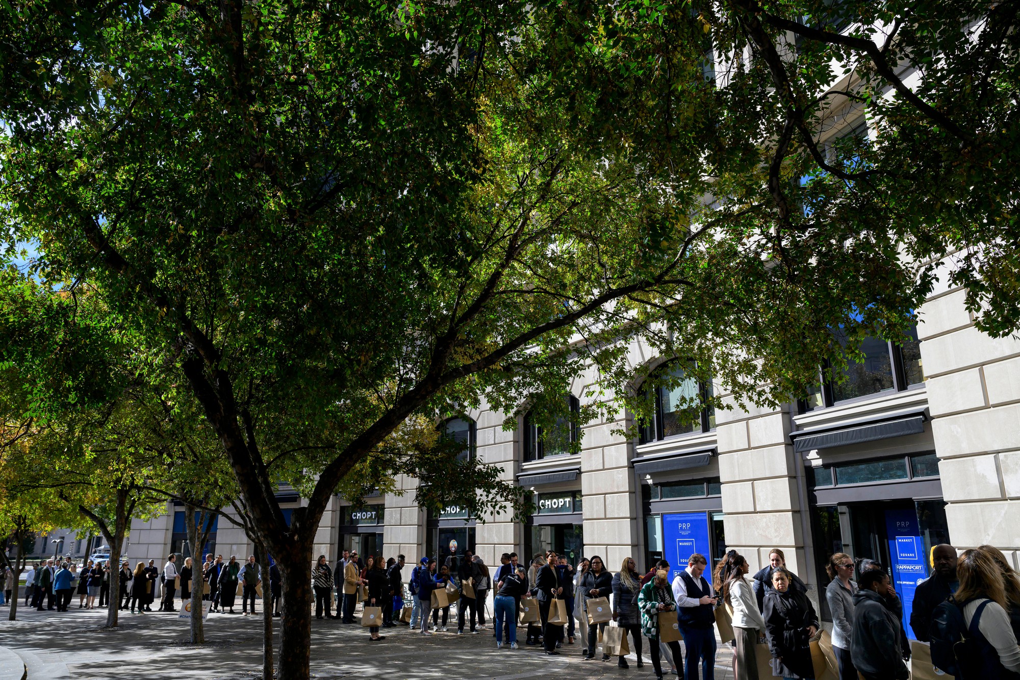 Mỹ nỗ lực "mở cửa" lại chính phủ - Ảnh 1