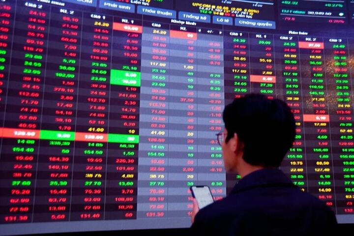 Vì sao dòng vốn ngoại rút cả tỷ USD ra khỏi thị trường chứng khoán? - Ảnh 2