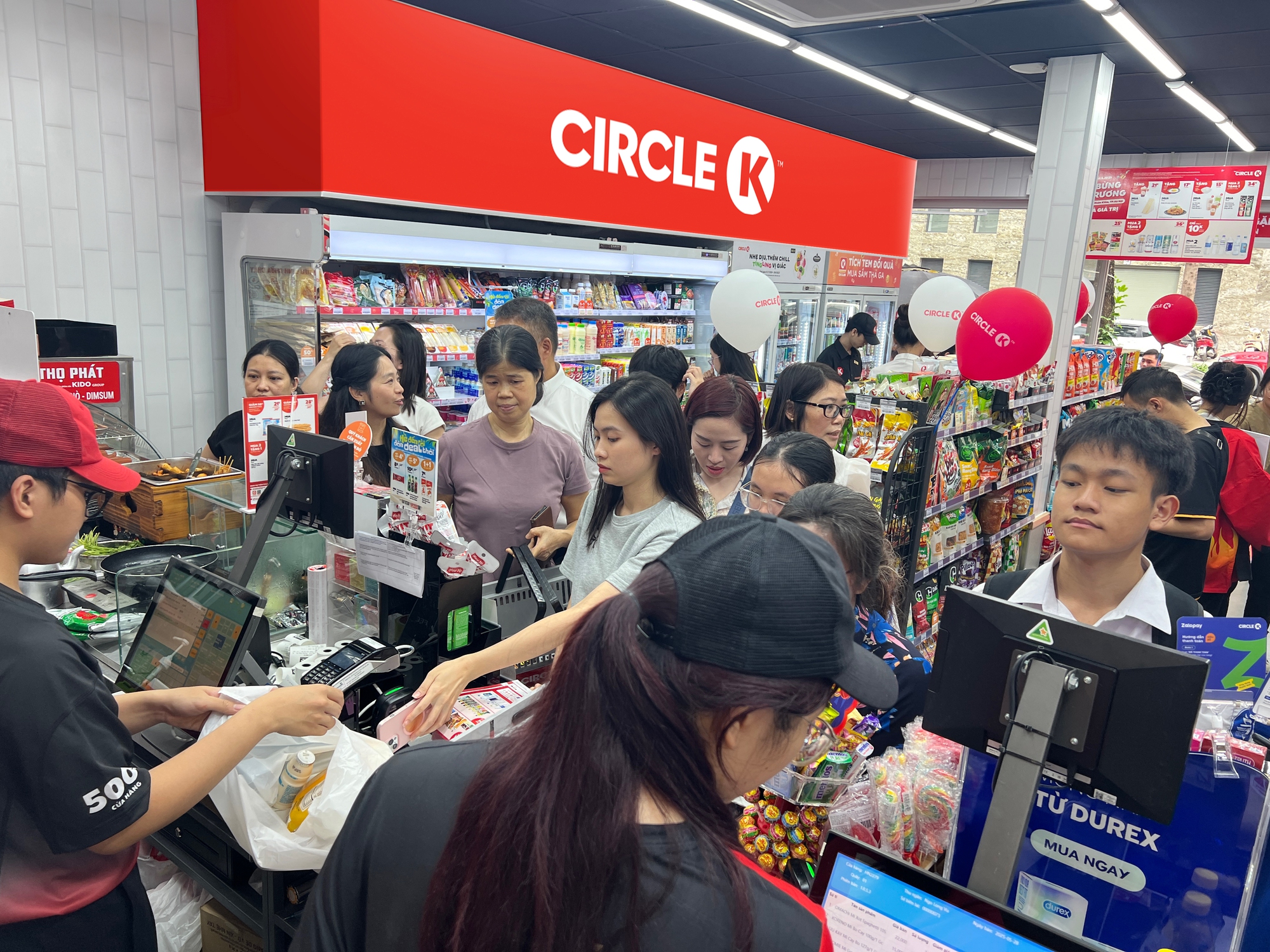 Circle K đưa “tướng” kỳ cựu 35 năm kinh nghiệm vào Việt Nam, đặt mục tiêu bứt tốc lên 1.000 cửa hàng - Ảnh 2