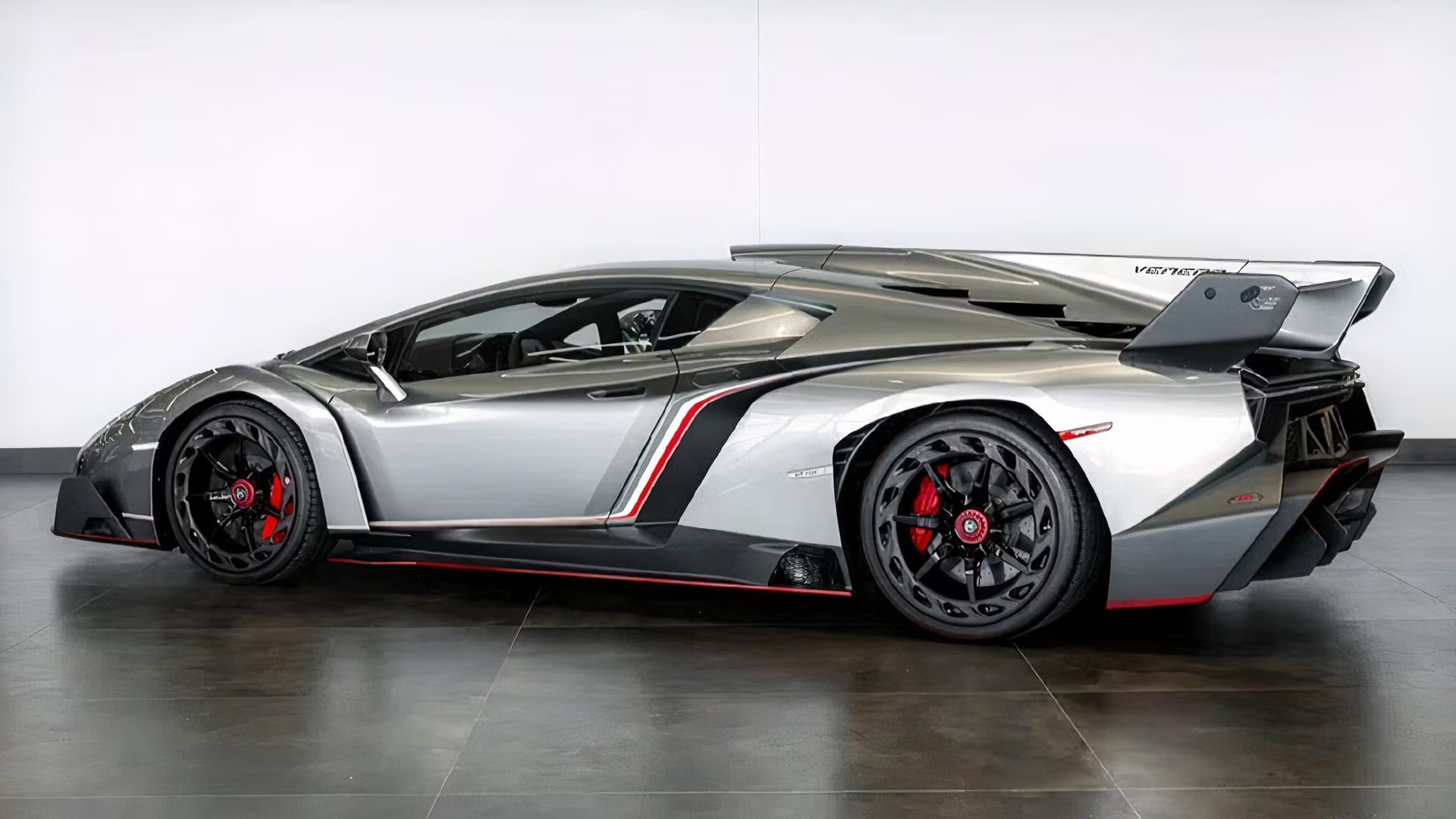 Chơi siêu xe lãi khủng là có thật: Chiếc Lamborghini cũ được bán lại với giá quy đổi 445 tỷ đồng, gấp 4 lần giá mua - Ảnh 2