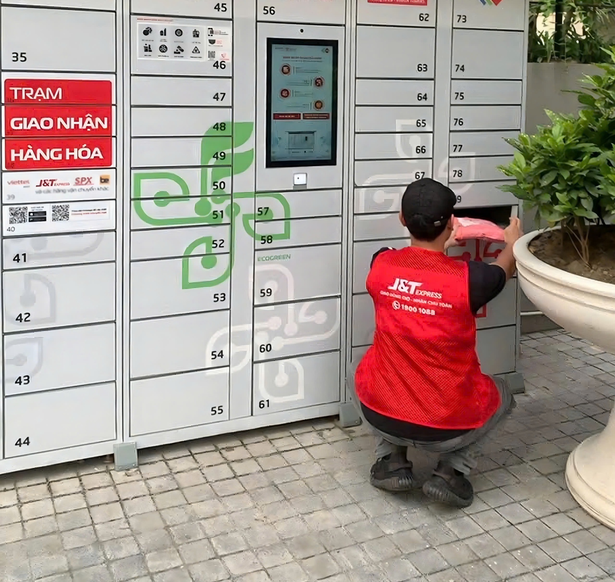 Từ cơn sốt mua sắm mùa sale đến thói quen "gửi hàng tức thì" - Ảnh 2