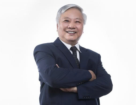 Từ bục giảng đến thương trường: Loạt doanh nhân đình đám cùng chung xuất phát điểm từ ‘nghề giáo’ - Ảnh 3