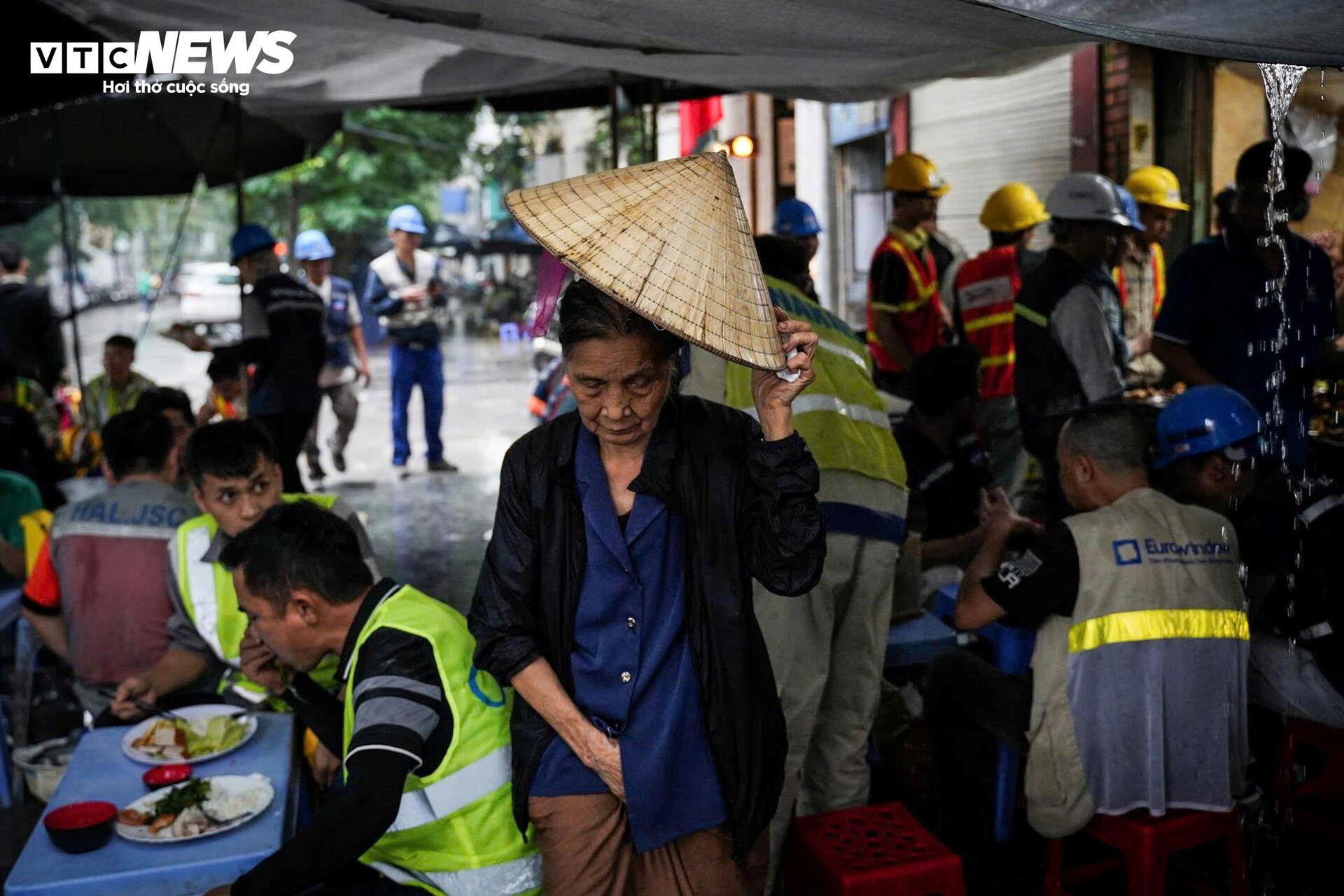 Nỗi trăn trở của 42 hộ dân sắp di dời khỏi khu vực Hồ Gươm - Ảnh 9