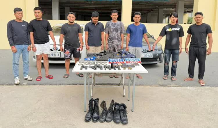 Campuchia bắt nhóm đóng giả quân cảnh để bắt cóc, tống tiền du khách - Ảnh 1