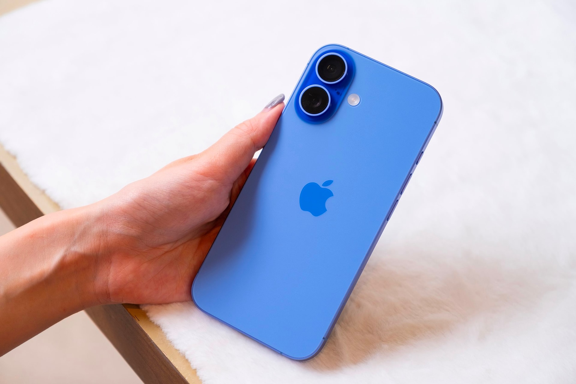 5 chiếc iPhone cũ đáng mua nhất năm 2025 - Ảnh 1