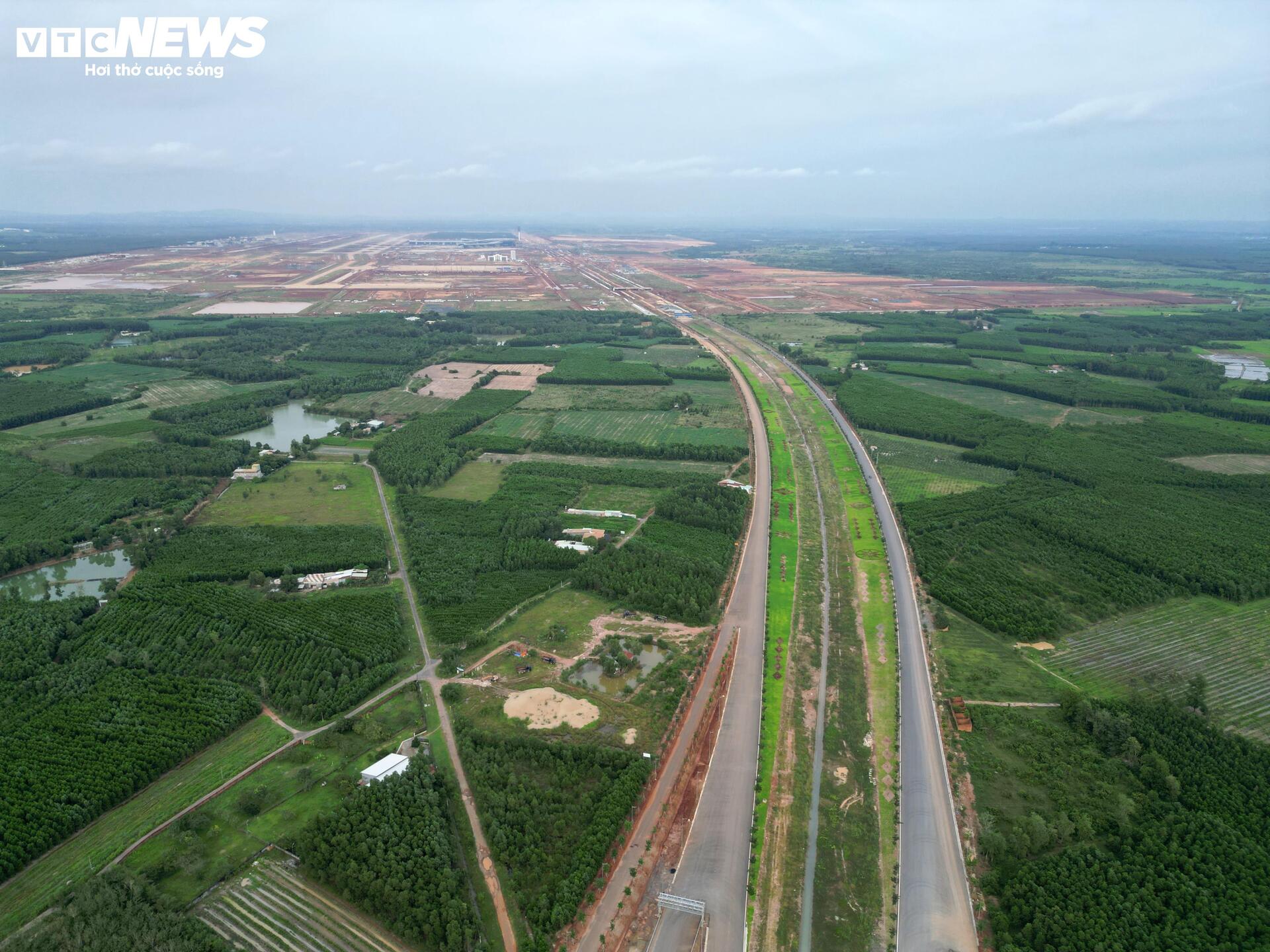 Toàn cảnh tuyến đường nối sân bay Long Thành trước ngày thông xe - Ảnh 12