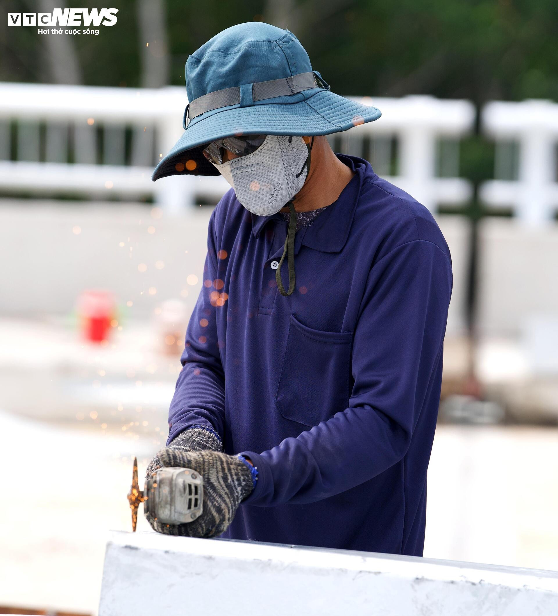 Tấp nập thi công đường ven biển 7.000 tỷ nối TP.HCM - Lâm Đồng - Ảnh 5