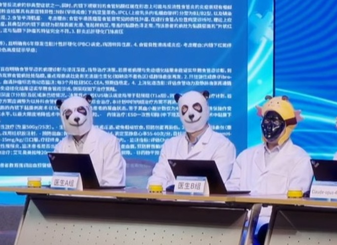 Cuộc chiến AI vs. bác sĩ ở Trung Quốc: Tại sao AI Trung Quốc có thể chẩn đoán bệnh trong 2 giây còn AI quốc tế lại thua thảm hại? - Ảnh 1