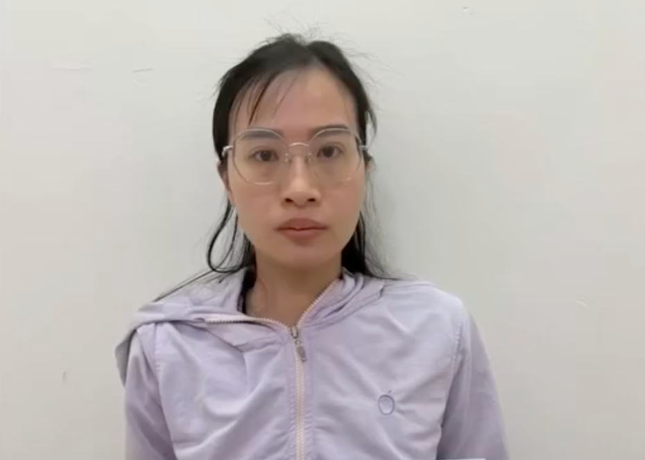 TPHCM: Tạm giữ người nhặt được thẻ tín dụng rồi lấy đi mua điện thoại - Ảnh 1