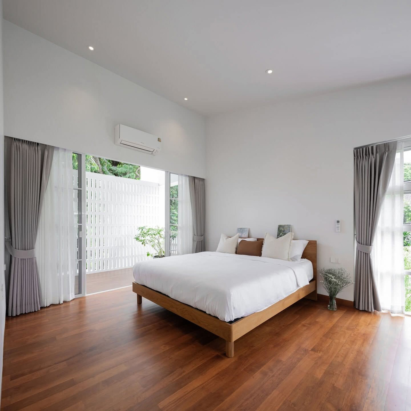 Giải pháp 'xoay nghiêng' nhà giúp không gian luôn thoáng mát - Ảnh 6