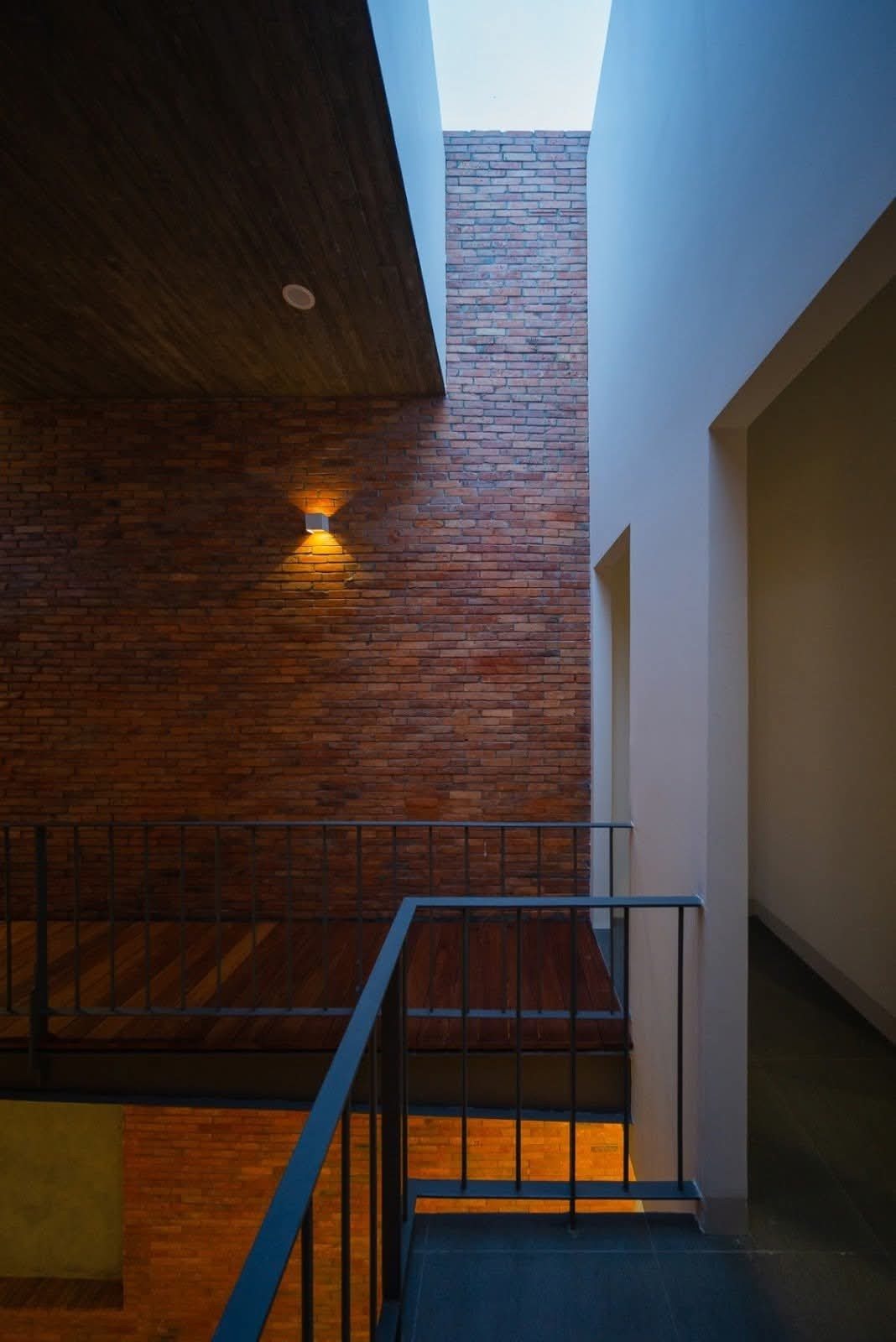 Mẫu nhà nhỏ cho người thích phong cách thô mộc - Ảnh 7