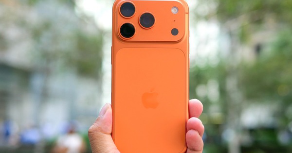 iPhone 17 Pro Max quá mềm