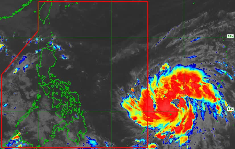 Phượng Hoàng có thể trở thành siêu bão ngay từ đêm mai, dự báo đạt cường độ cực đại khi đổ bộ vào đất liền - Ảnh 1