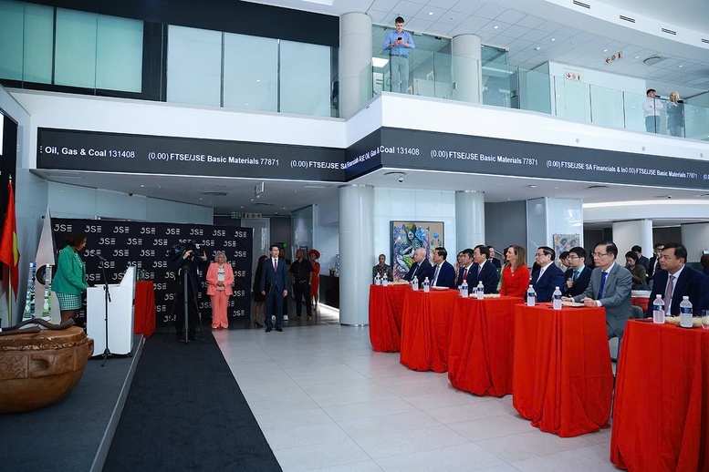 Thủ tướng thăm, làm việc tại thị trường chứng khoán lớn nhất châu Phi - Ảnh 5