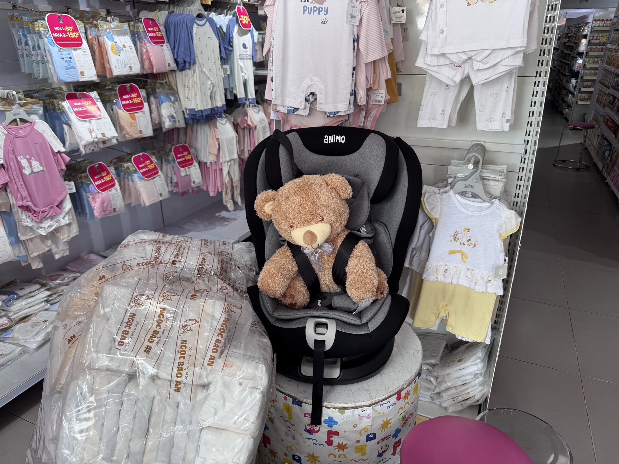 “Chạy đua” tìm mua ghế ngồi ô tô cho trẻ em - Ảnh 2