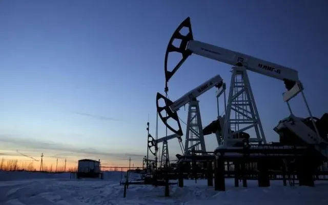 Dự báo dư cung dầu hơn 4 triệu thùng/ngày năm 2026 - Ảnh 1