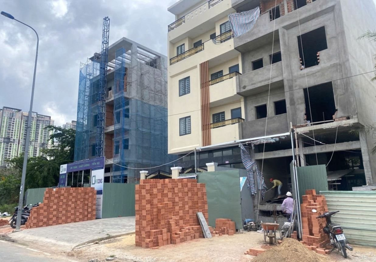 ĐBQH đề xuất miễn giấy phép xây dựng nhà ở dưới 7 tầng ở đô thị - Ảnh 1