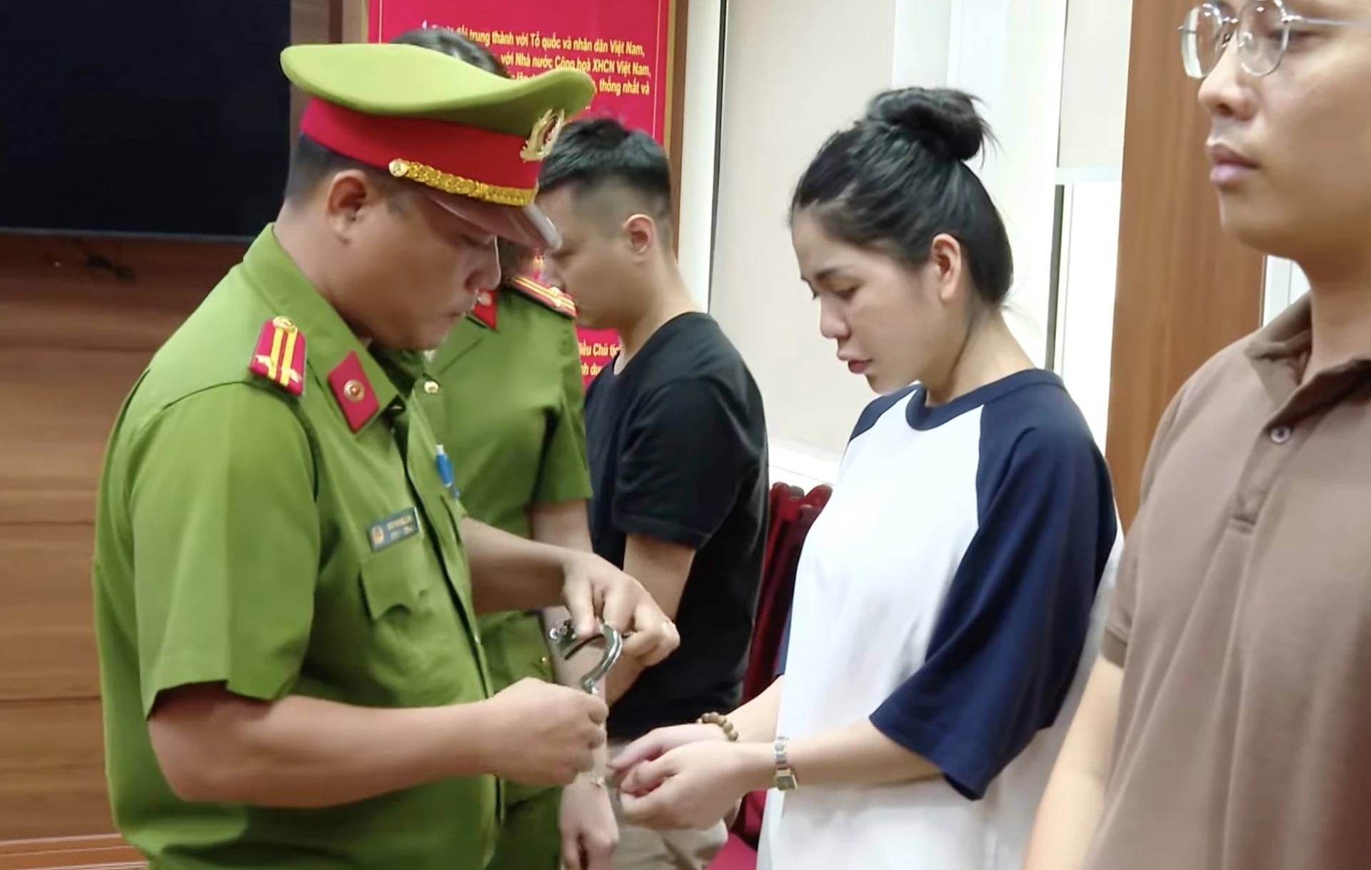 Toàn cảnh bê bối Kẹo Kera trước ngày xét xử: 56.385 khách hàng, 129.617 hộp kẹo và số tiền thu lợi bất chính khủng ra sao? - Ảnh 4