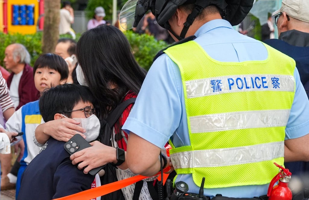 Cháy lớn ở Hồng Kông - Trung Quốc: Khói lửa bao trùm 8 tòa nhà, thương vong tăng nhanh - Ảnh 3