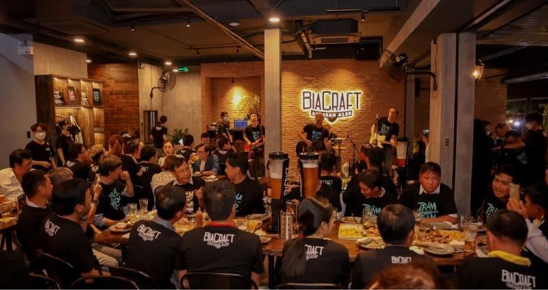 10 năm sau thương vụ bán Wrap&Roll, Hoa khôi thể thao đầu tiên của Việt Nam tái xuất với nhà hàng mới: Tiền sẽ tới sau - Ảnh 2