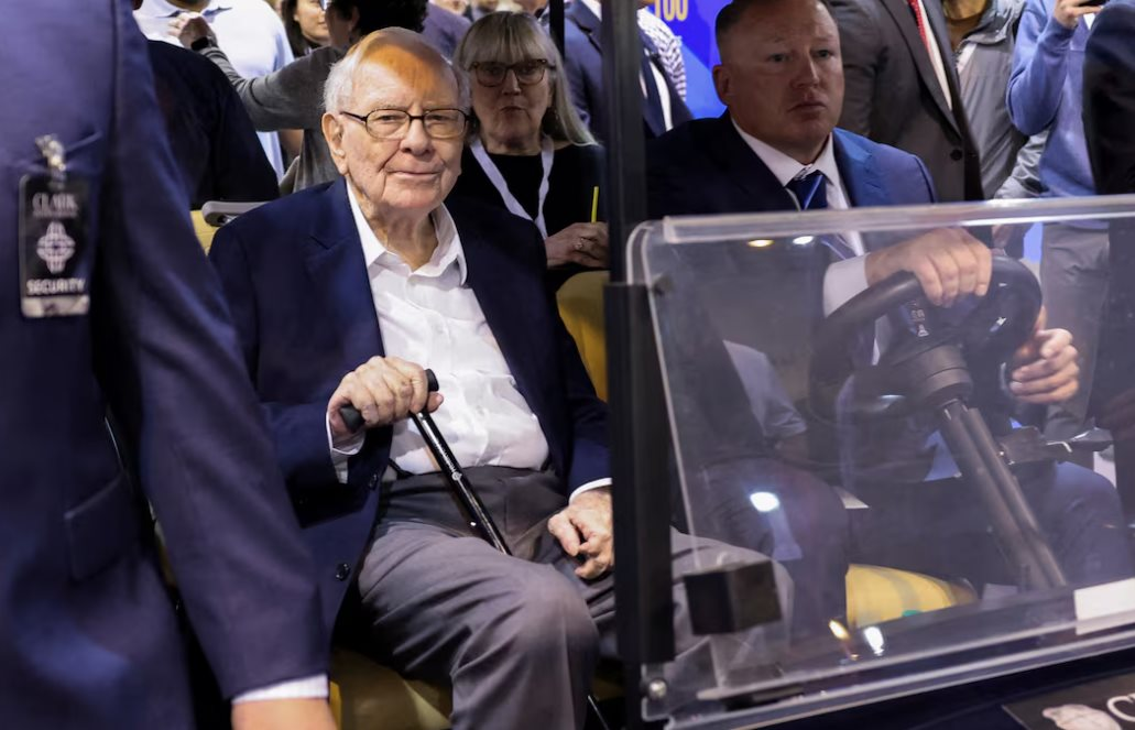 Warren Buffett cảnh báo: Không phải tôi! - Ảnh 1