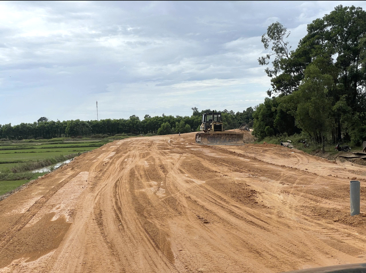 Gần hết năm, Quảng Trị vẫn còn 14 dự án 'giải ngân 0 đồng' - Ảnh 1