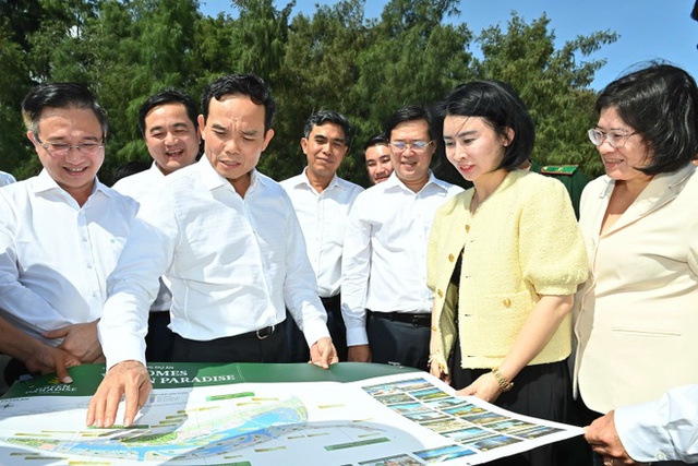 Siêu dự án 10 tỷ USD của Vingroup có tòa tháp lấn biển 108 tầng cao nhất thế giới nhận chỉ đạo mới từ lãnh đạo TPHCM - Ảnh 1