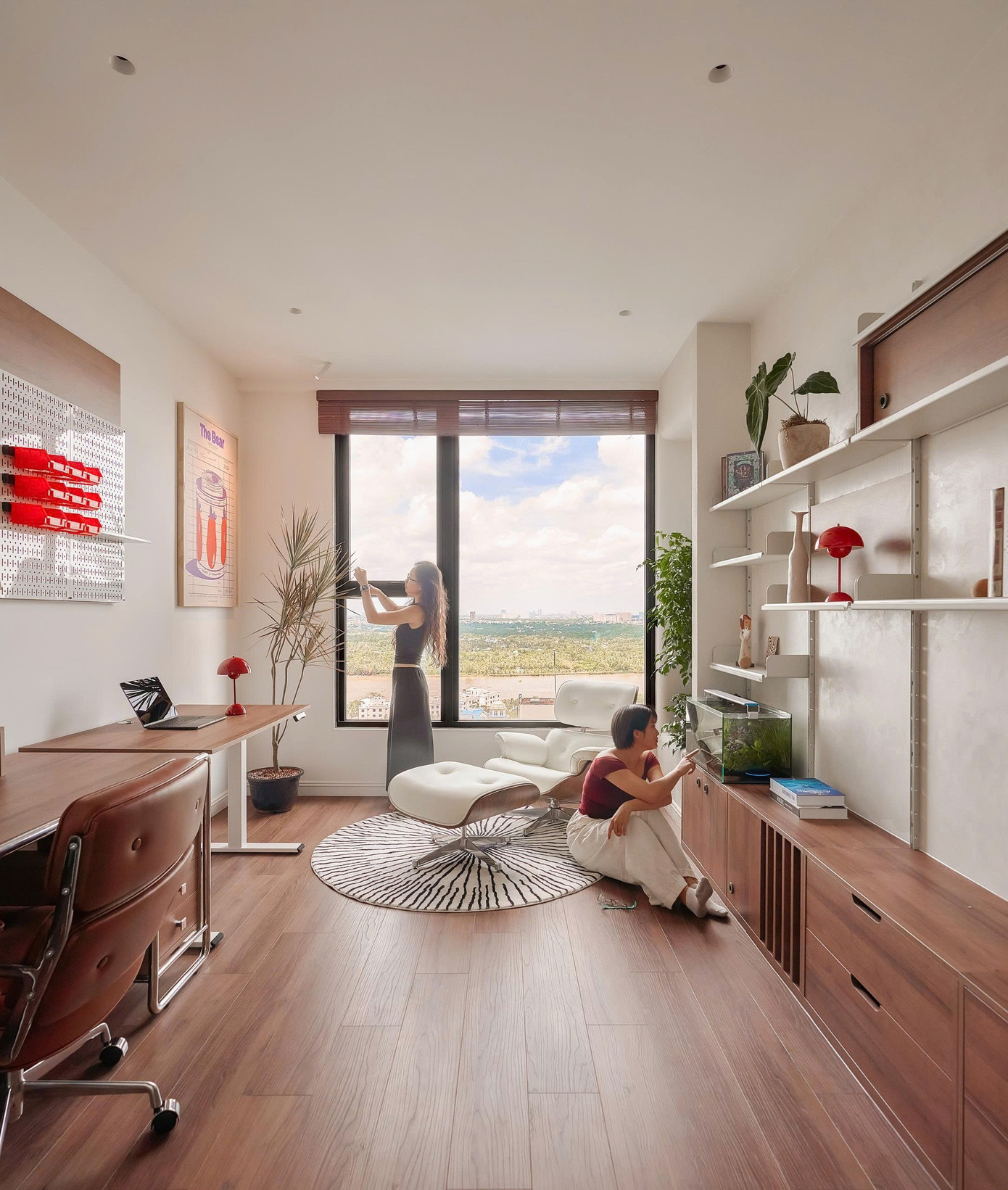 Căn hộ 100m2 dung hòa phong cách Mid-century và yếu tố bản địa - Ảnh 2