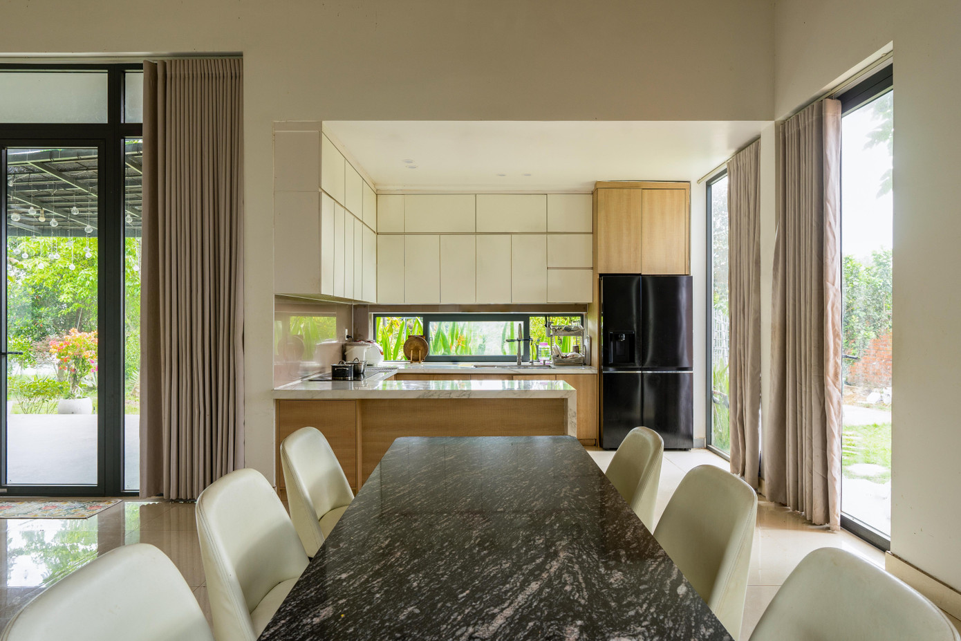 Nhà mái dốc 160m2 giữa cánh đồng lúa đẹp như tranh vẽ - Ảnh 13