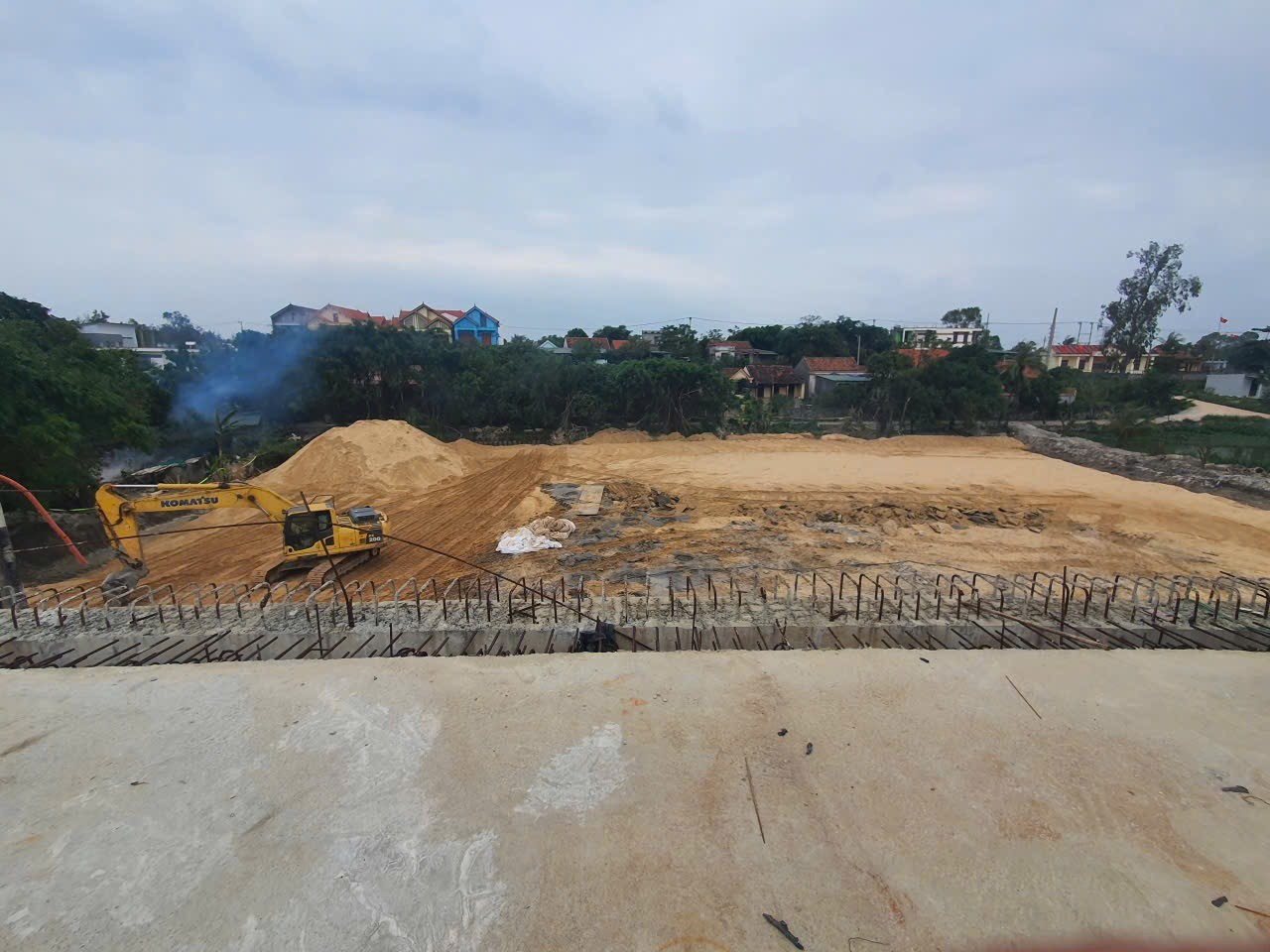 Vướng mặt bằng, dự án cầu nghìn tỉ ở Quảng Trị nguy cơ lỡ hẹn về đích sớm - Ảnh 2