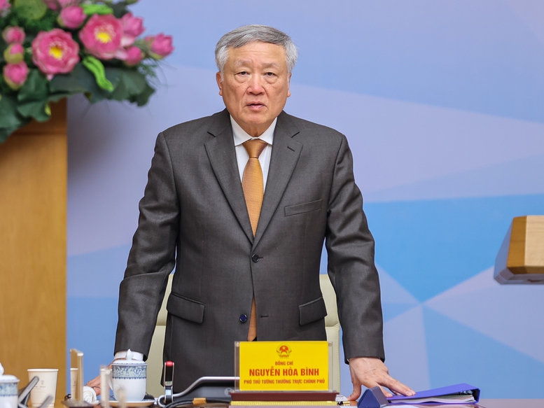 Thủ tướng: Đưa Trung tâm tài chính quốc tế tại Việt Nam hoạt động ngay trong tháng 11 - Ảnh 3