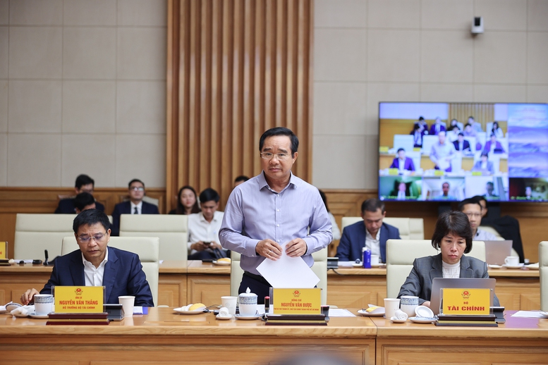 Thủ tướng: Đưa Trung tâm tài chính quốc tế tại Việt Nam hoạt động ngay trong tháng 11 - Ảnh 5