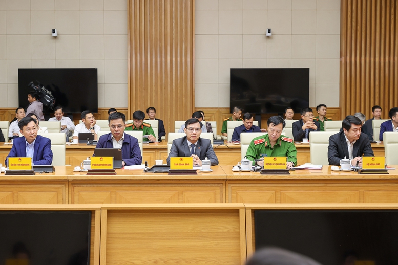 Thủ tướng Phạm Minh Chính: Dữ liệu phải lên sàn giao dịch - Ảnh 8