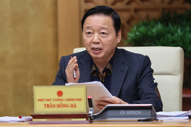 Thủ tướng: Chính sách với trung tâm tài chính phải bám sát thông lệ quốc tế nhưng cạnh tranh hơn - Ảnh 4