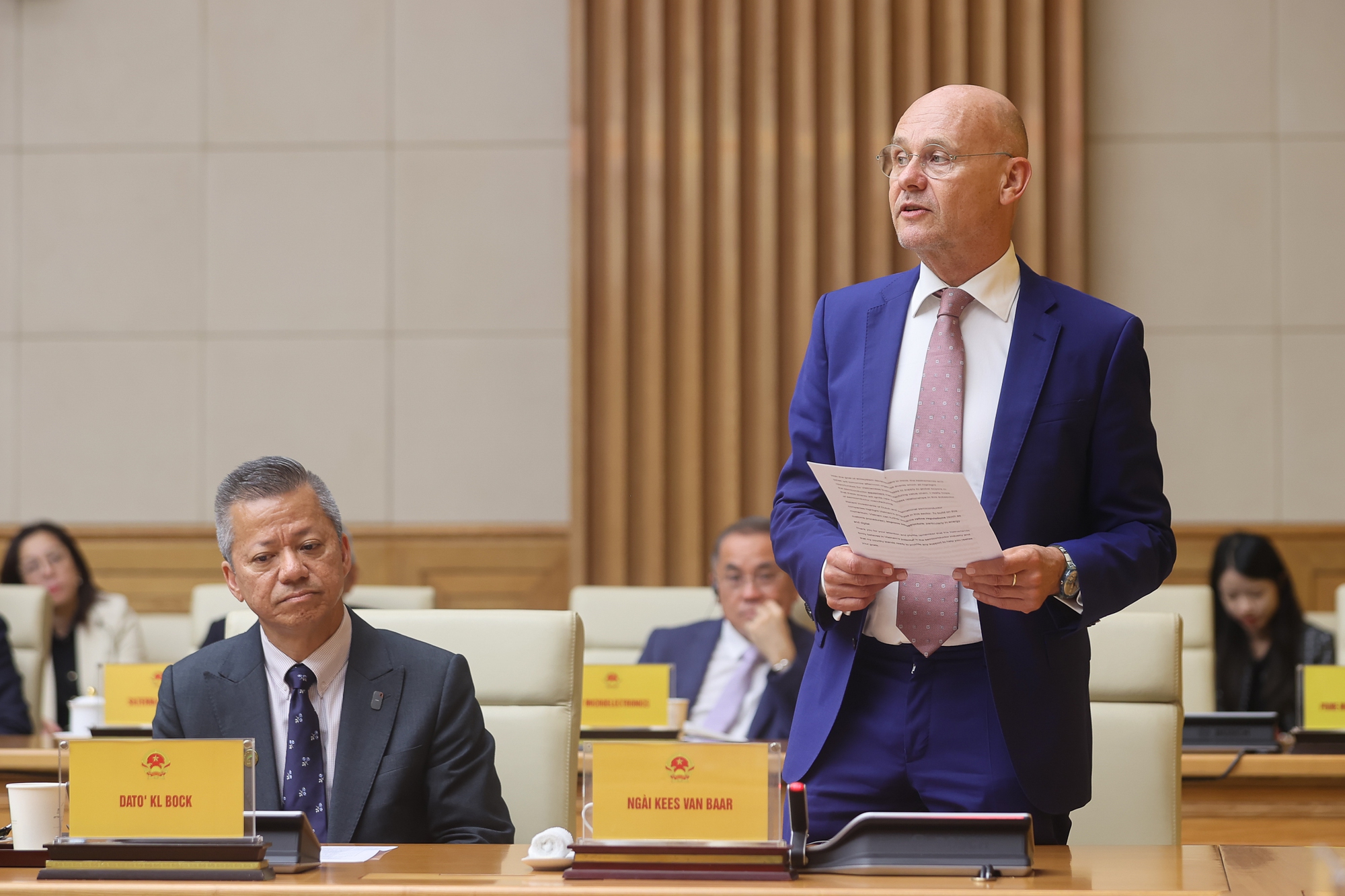 Thủ tướng Phạm Minh Chính: Việt Nam phấn đấu có nhà máy chip bán dẫn đầu tiên vào năm 2026 - Ảnh 3