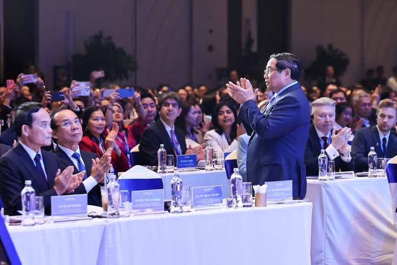 Thủ tướng dự các hoạt động tâm điểm tại Diễn đàn Kinh tế mùa Thu - Ảnh 1