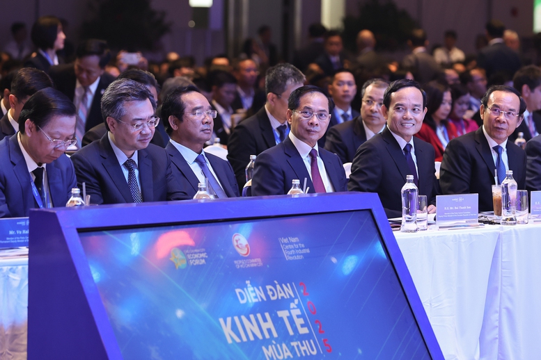 Thủ tướng dự các hoạt động tâm điểm tại Diễn đàn Kinh tế mùa Thu - Ảnh 2