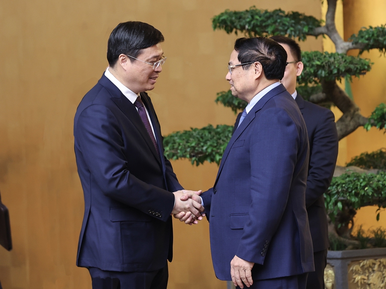 Thủ tướng đề nghị đẩy nhanh kết nối hạ tầng giao thông giữa Việt Nam và Quảng Tây (Trung Quốc) - Ảnh 1