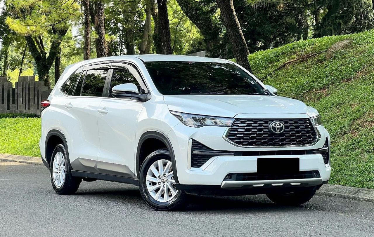 Lộ thông tin Toyota Innova Cross bản giá rẻ: Thấp hơn 755 triệu, mâm xe, đồng hồ và màn hình nhỏ hơn, không ADAS nhưng có ga tự động, 6 túi khí, 8 cảm biến - Ảnh 2