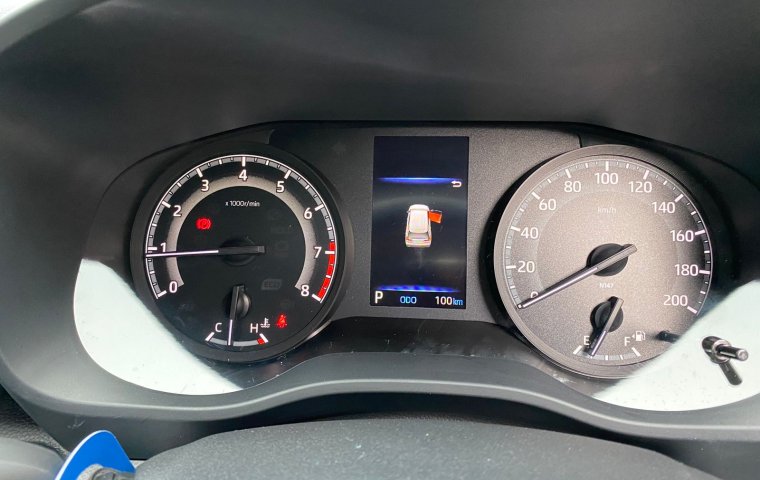 Lộ thông tin Toyota Innova Cross bản giá rẻ: Thấp hơn 755 triệu, mâm xe, đồng hồ và màn hình nhỏ hơn, không ADAS nhưng có ga tự động, 6 túi khí, 8 cảm biến - Ảnh 5