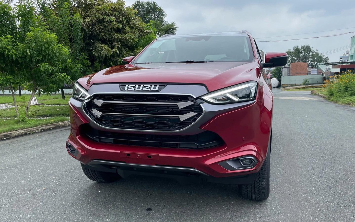 Mẫu SUV Nhật 7 chỗ giảm giá xuống ngang xe cỡ B - Ảnh 1