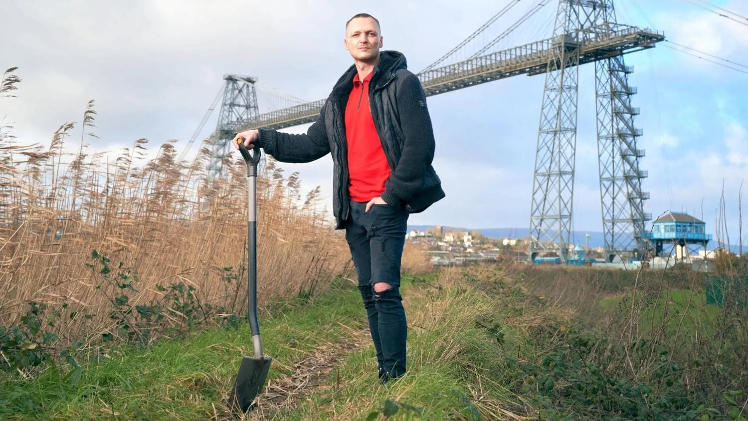 Dọn phòng buổi sáng, người đàn ông vô tình làm mất gia tài trị giá cả tấn vàng - Ảnh 1