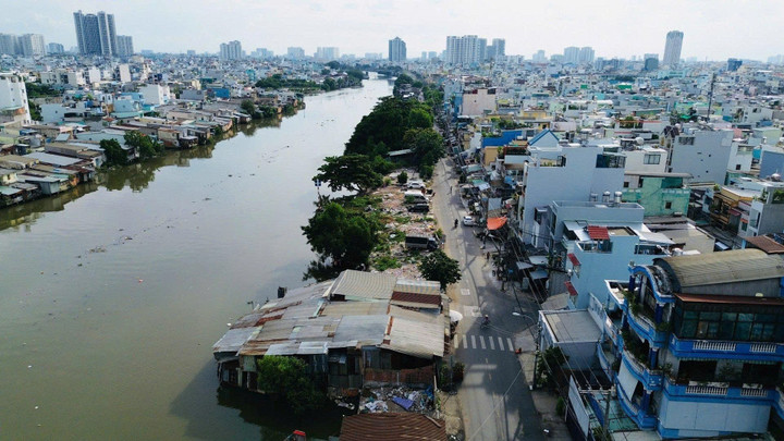 TP.HCM chi hơn 22 nghìn tỷ đồng cải tạo các điểm đen kẹt xe, ngập nước - Ảnh 2